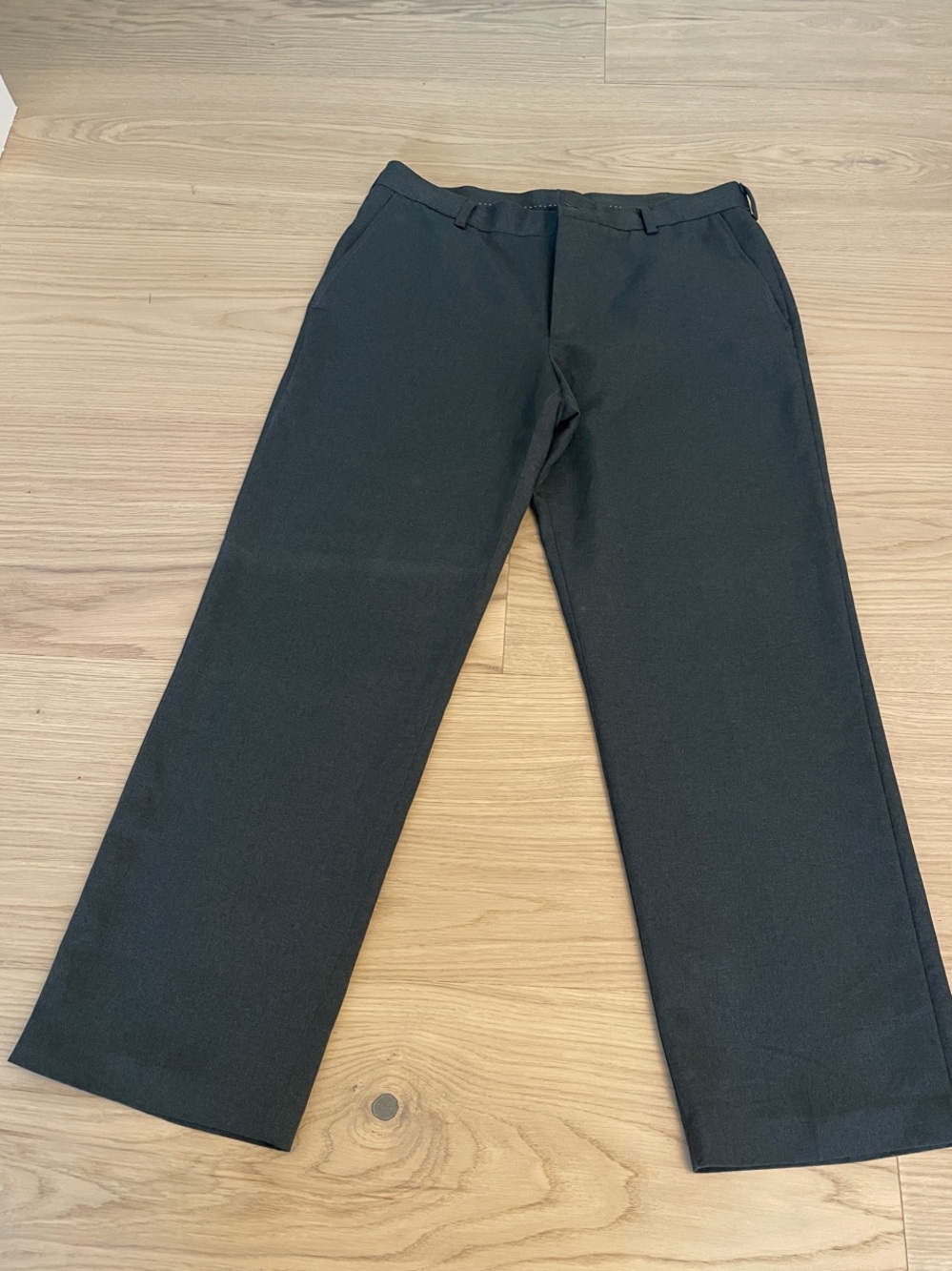 Van Heusen Men's Black Straight Dress Pants